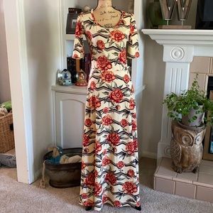Lularoe Ana size medium, roses and chevron